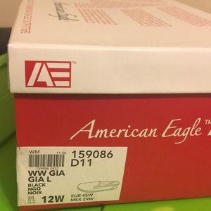 Black flats / slip on sneakers